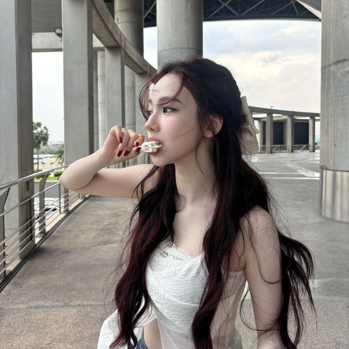 Karina (aespa) khoe vẻ ngoài quyến rũ Ảnh 4
