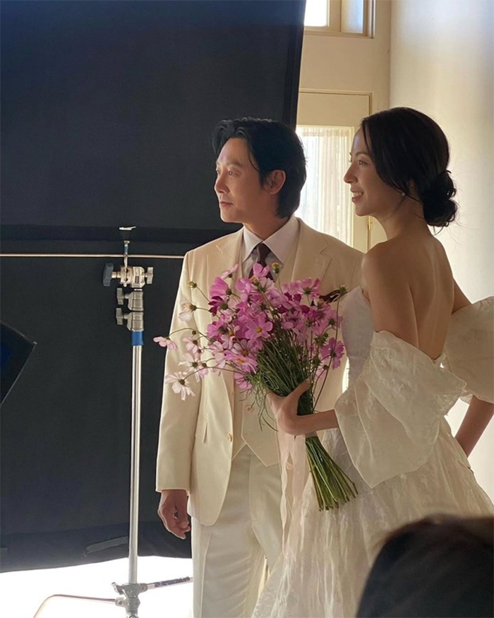 Kim Dong Wook cho biết anh và vợ tiến tới gặp gỡ hai bên gia đình chỉ sau 7 tháng hẹn hò.