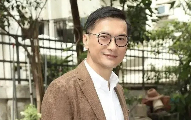 Nam nghệ sĩ giải nghệ hơn 10 năm, đi hát hội chợ kiếm tiền nuôi con bị bệnh Ảnh 1