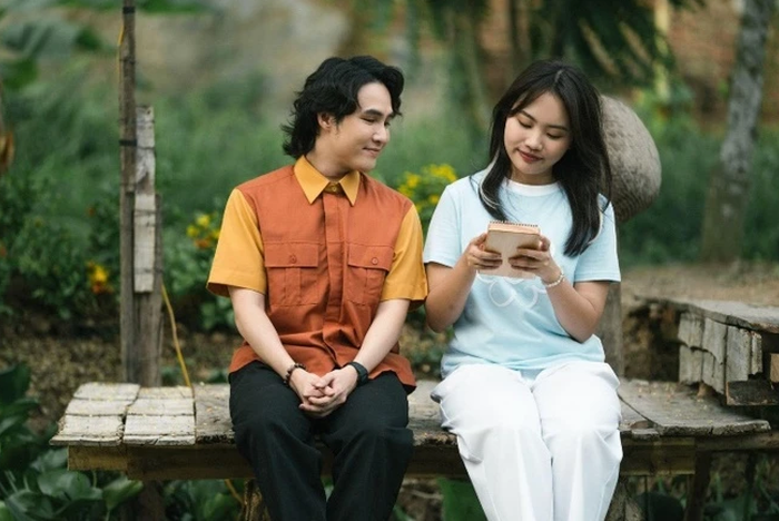 Tuy nhiên, sau thành công lớn từ Nhà Gia Tiên (2025) với doanh thu hơn 242 tỷ đồng, Phương Mỹ Chi hiện đang tạm dừng lại trên đường đua điện ảnh.