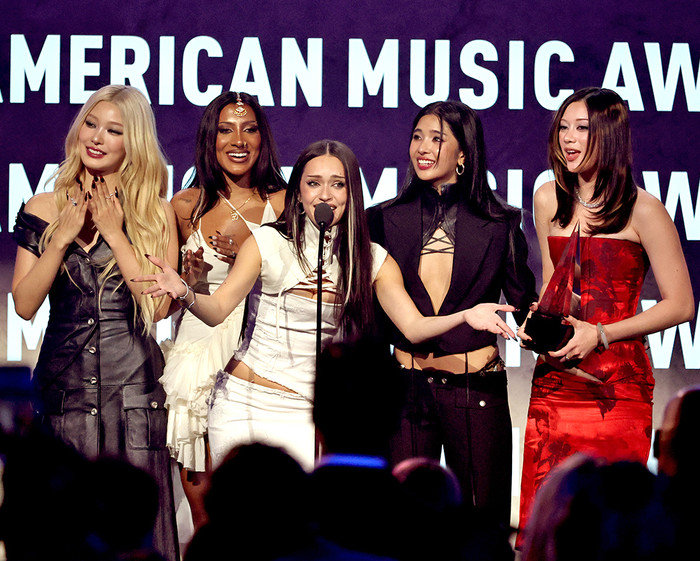 Từ chiến thắng của BTS đến KATSEYE: Kpop khiến AMAs 2026 trở thành 'sân nhà' Ảnh 3