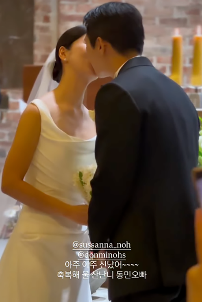 Những hình ảnh cả hai được các khách mời dự lễ cưới chia sẻ.