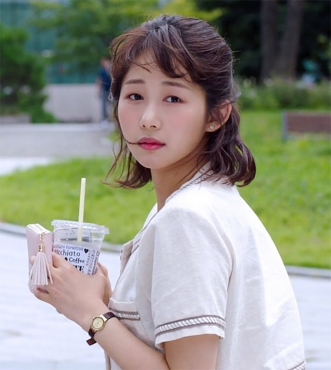 Lee Soo Bin bắt đầu hoạt động nghệ thuật từ năm 2001 khi mới 4 tuổi.