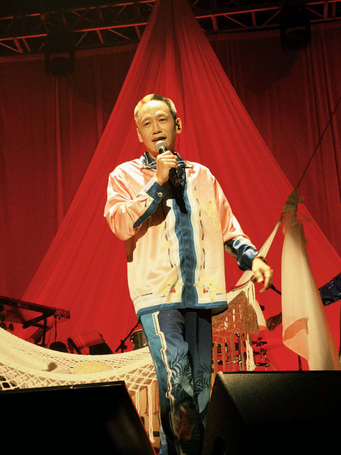 Duy Mạnh đều đặn cập nhật cuộc sống thường ngày, cũng như khoảnh khắc đi diễn, giao lưu cùng khán giả sau khi xét nghiệm ma túy.&nbsp;
