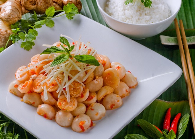 Cà muối giòn tan, ăn cùng canh cua thì ngon không gì sánh bằng