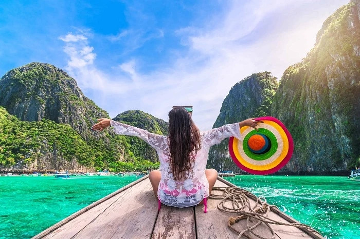 Đi du lịch một mình cũng được xem như hành trình vượt qua giới hạn bản thân. Ảnh minh hoạ