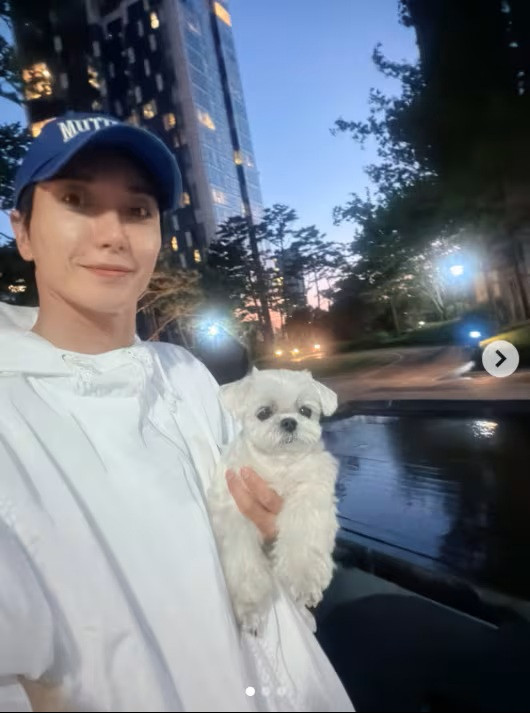Leetuk (Super Junior) cập nhật về tình hình sức khỏe của thú cưng. 