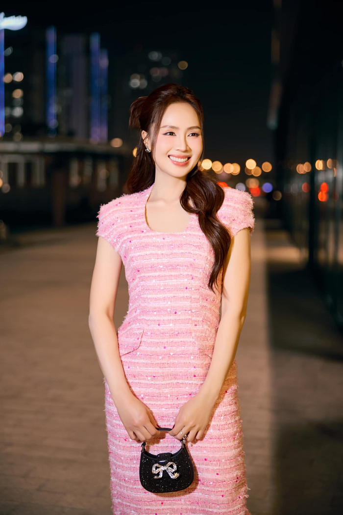 Hồng Diễm vốn khá kín tiếng, gần như không chia sẻ đời tư ở trên mạng xã hội. Ảnh: FBNV