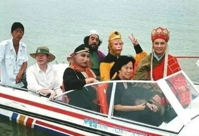 Sau 40 năm, những câu thoại và hình ảnh trong Tây Du Ký vẫn liên tục được khán giả trẻ lan truyền, sáng tạo thành các nội dung mới trên mạng xã hội