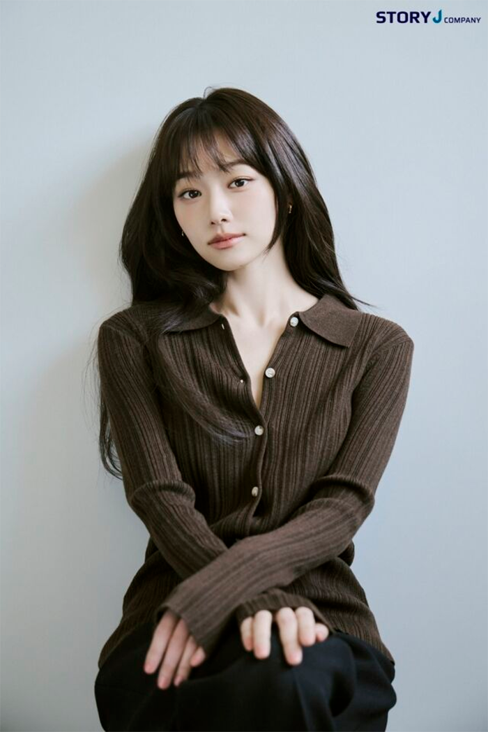 Kang Mina thẳng thắn phủ nhận tin đồn bất hoà giữa các thành viên I.O.I.