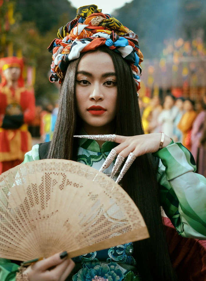 Điểm khác biệt trên con đường của Sơn Tùng và Hoàng Thùy Linh Ảnh 5