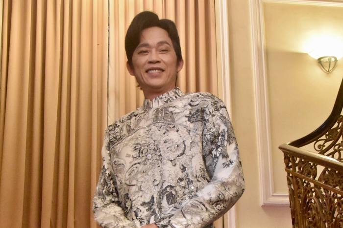 Việc Hoài Linh đi thêm bước nữa ở màn ảnh rộng là hành trình trở lại đầy cảm xúc của một nghệ sĩ từng gắn bó với tuổi thơ, ký ức của nhiều thế hệ khán giả.