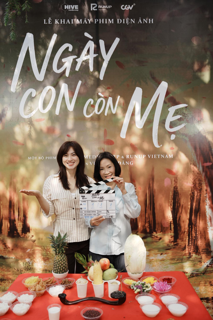 Hồng Đào tái hợp cùng Phương Anh Đào sau thành công trước đó.