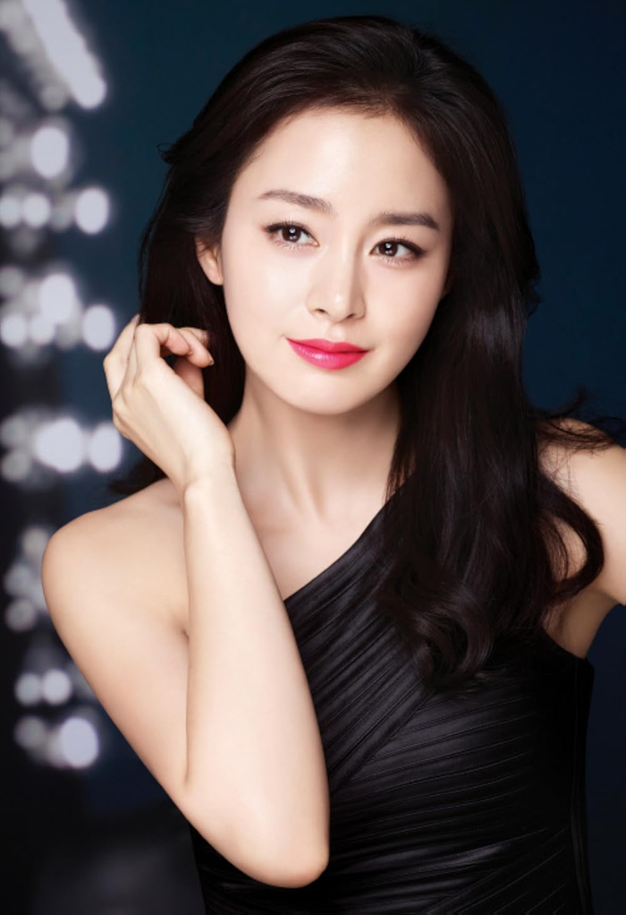 Nhiều khán giả bày tỏ sự ngưỡng mộ dành cho Kim Tae Hee trước chuyện vừa cân bằng cuộc sống, vừa đảm đang trong chuyện vun vén tổ ấm nhỏ.
