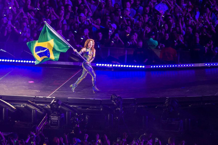 Shakira lập kỳ tích với đêm diễn 2 triệu khán giả Ảnh 6