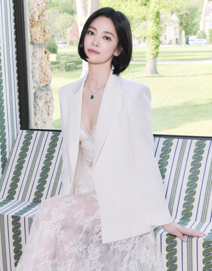 Song Hye Kyo lựa chọn lối sống khép kín, hạn chế chia sẻ về đời tư với công chúng. Ảnh: IGNV