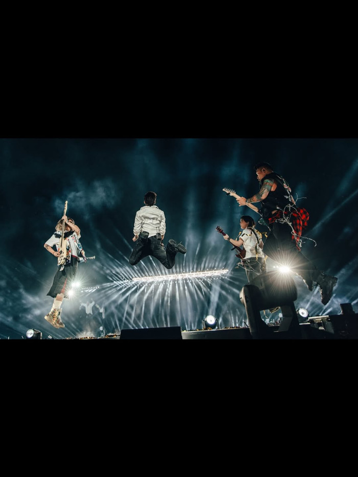 Hàng ngàn người rơi nước mắt trong concert của Tạ Đình Phong Ảnh 6