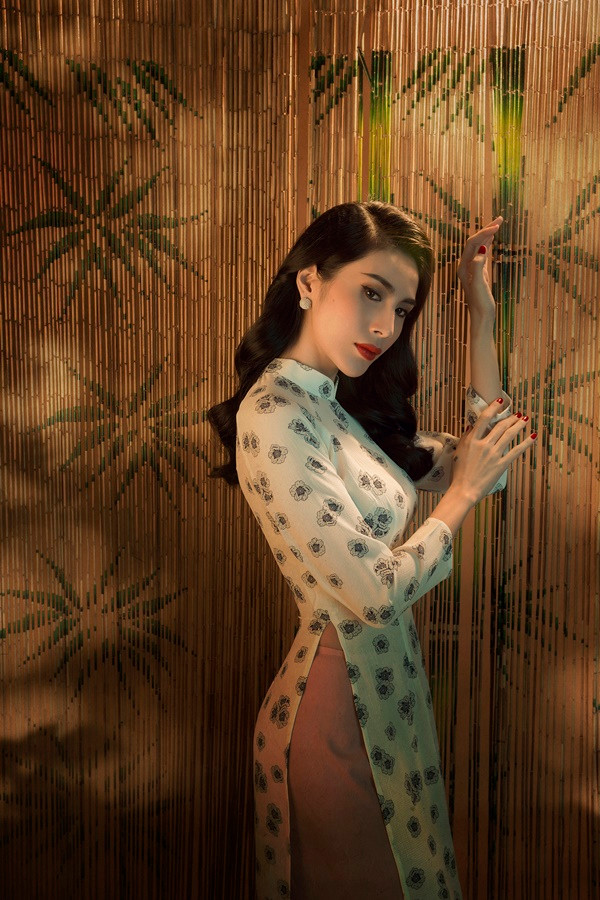 Thủy Tiên trong album bolero Đôi mắt người xưa.