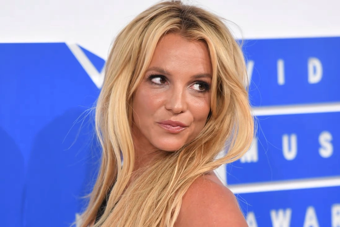 Britney Spears cho biết cô dành nhiều thời gian hơn cho các hoạt động nghệ thuật và thủ công.