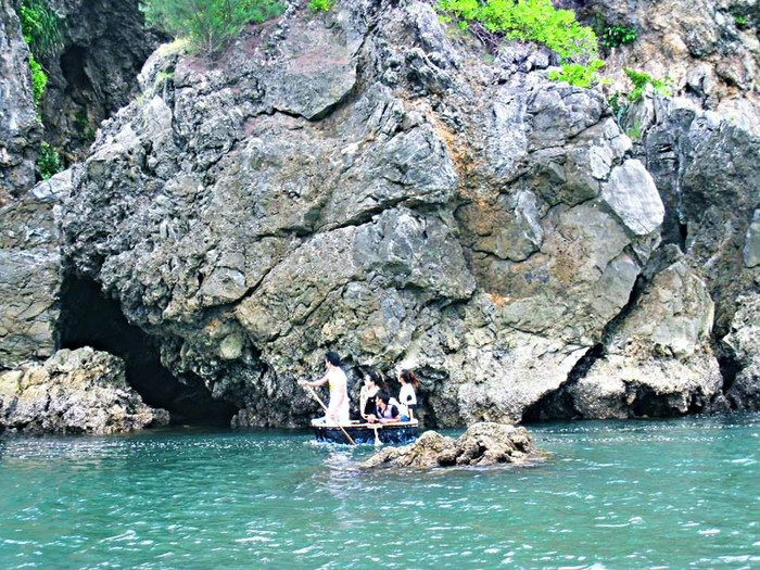 Cảnh đẹp hoang sơ ở biển Quỳnh.