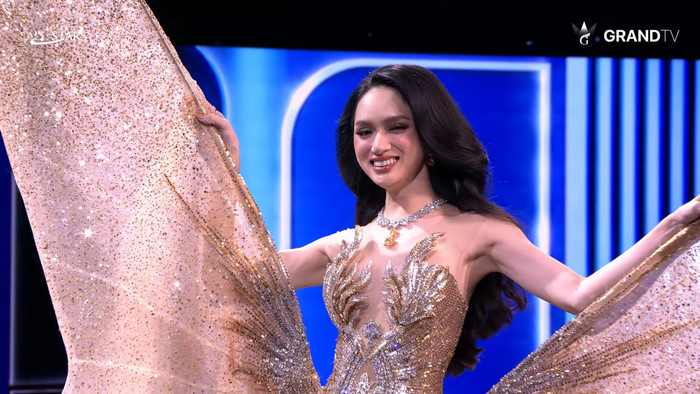 Trực tiếp chung kết Miss Grand International All Stars 2026: Hương Giang tung skill váy dạ hội cánh bướm Ảnh 4