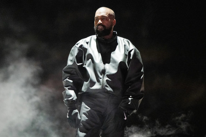 Chính quyền Hà Lan cho phép Kanye West biểu diễn giữa làn sóng hủy show tại châu Âu Ảnh 1