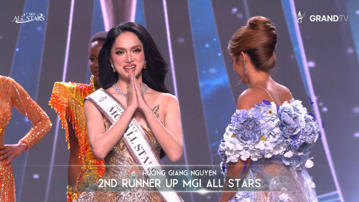 Hương Giang nhận danh hiệu Á hậu 2 tại MGI All Stars. Ảnh chụp màn hình