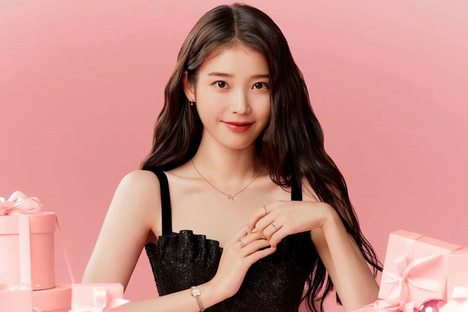 IU là một trong những nữ nghệ sĩ đình đám của làng giải trí Hàn Quốc. (Ảnh từ Naver)