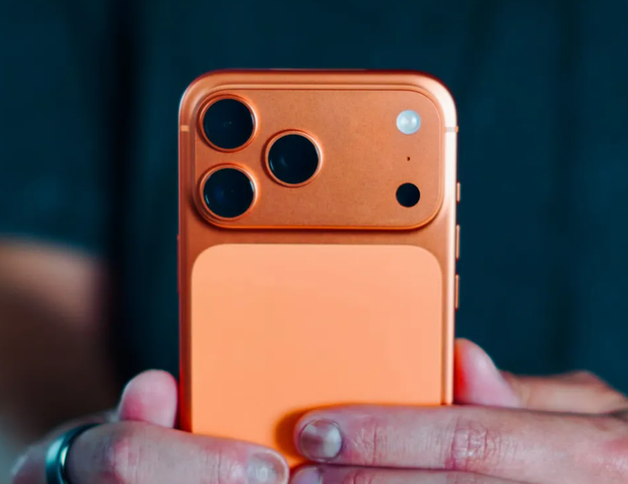 iPhone Ultra được dự đoán sẽ sở hữu nhiều tính năng camera tương tự iPhone 18 Pro, nhưng sẽ không được trang bị camera Telephoto. Ảnh: 9to5mac