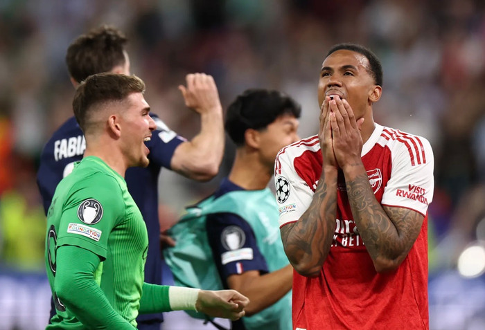 Gabriel Magalhaes đã ở rất gần vị trí của một người hùng lịch sử với Arsenal. Ảnh: Getty