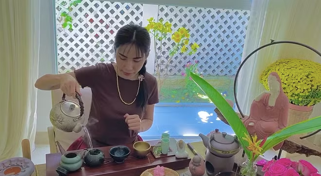 Loại trà tiền tỷ được Thuỷ Tiên pha cho Công Vinh thưởng thức có gì đặc biệt? Ảnh 1