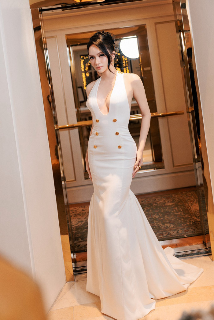 Nhiều khán giả thắc mắc vì sao Hương Giang chưa hề có động thái nào liên quan MGI All Stars dù cô được công bố là thí sinh của cuộc thi năm nay.