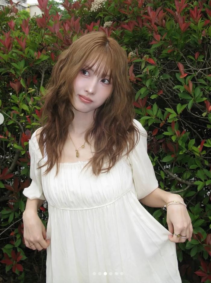 Momo (TWICE) khoe ảnh đời thường, khí chất rạng ngời khiến fan trầm trồ Ảnh 2