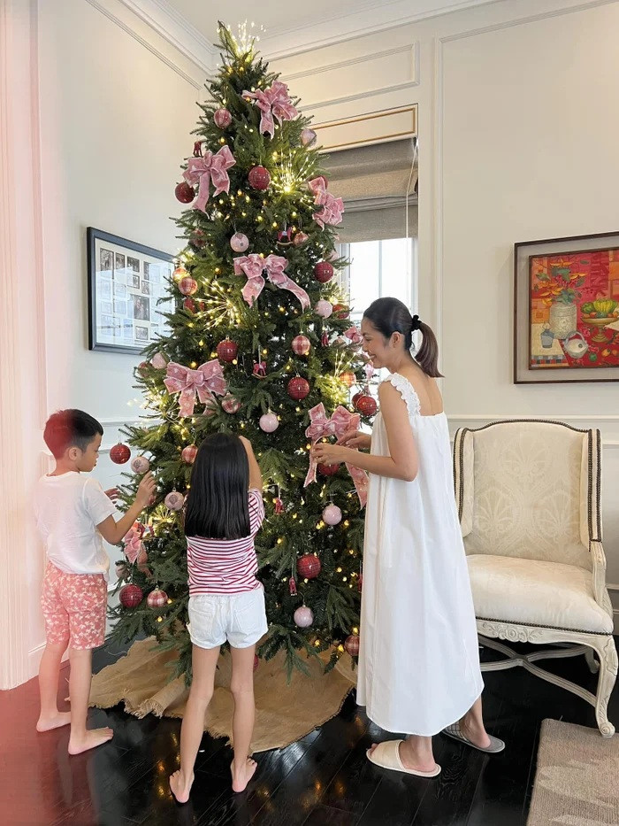 Tăng Thanh Hà đang có cuộc sống bình yên bên chồng và 3 con.
