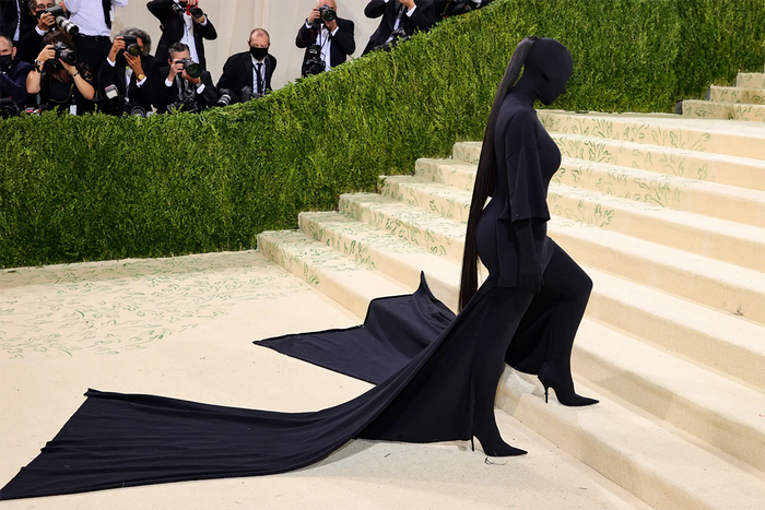 Kim Kardashian tại Met Gala 2021.