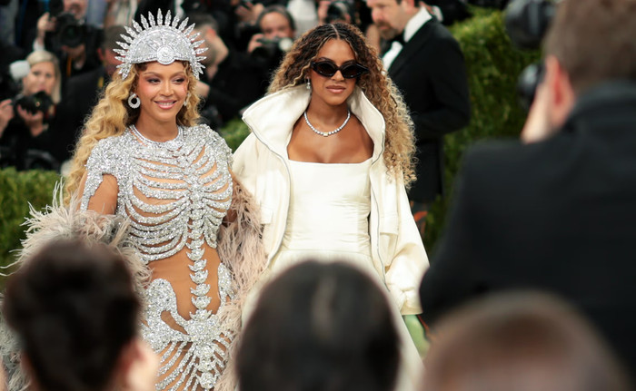 Beyoncé tái xuất Met Gala sau 10 năm, đẳng cấp 'nữ hoàng' khó ai thay thế Ảnh 4