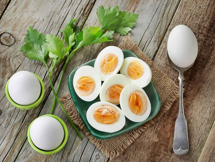 Ăn trứng gà luộc mỗi buổi sáng có tốt không? Ảnh 2