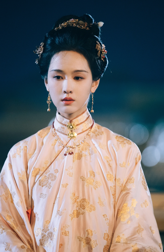 Trần Đô Linh trong vai Trang Hàn Nhạn - một tiểu thư bị gia đình bỏ rơi từ nhỏ, sau đó trở về kinh thành để tìm kiếm sự thật về cái chết của mẹ mình. Ảnh: NSX