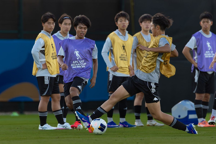 VCK U17 châu Á 2026 sẽ chính thức nóng lên với những trận đấu đầu tiên của bảng B, nơi quy tụ ba cựu vương cùng một Indonesia đầy tham vọng. Ảnh: AFC