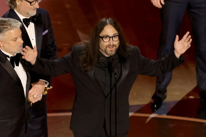 Con trai lên tiếng về tranh cãi phim tài liệu của danh ca John Lennon Ảnh 2