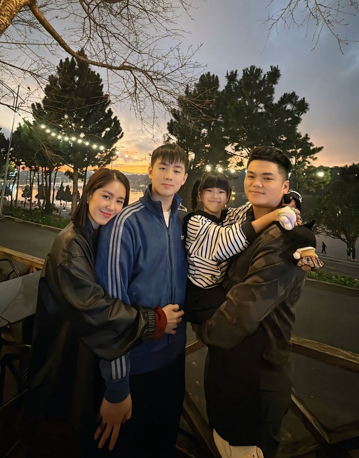 Tổ ấm viên mãn của Lê Phương.
