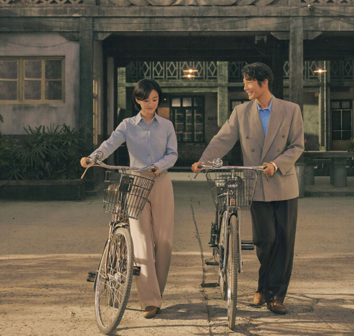 Dự án tiếp tục đánh dấu bước chuyển rõ rệt trong định hướng diễn xuất của Triệu Lệ Dĩnh.
