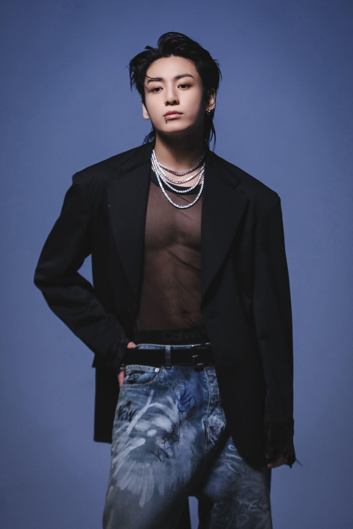 Jungkook là nghệ sĩ Kpop đầu tiên xuất hiện trong sách giáo khoa Mỹ Ảnh 3