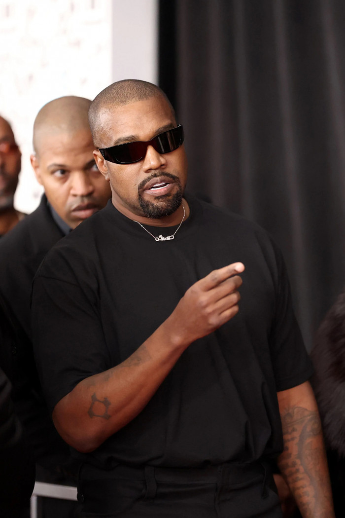 Kanye West bị nhóm nhạc sĩ khởi kiện, yêu cầu bồi thường 13 tỷ đồng Ảnh 1