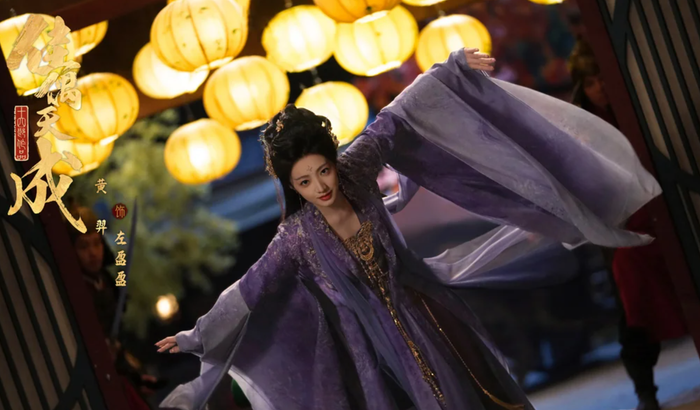 Hoàng Nghệ vào vai Tả Doanh Doanh trong Giai Ngẫu Thiên Thành. Ảnh: iQIYI