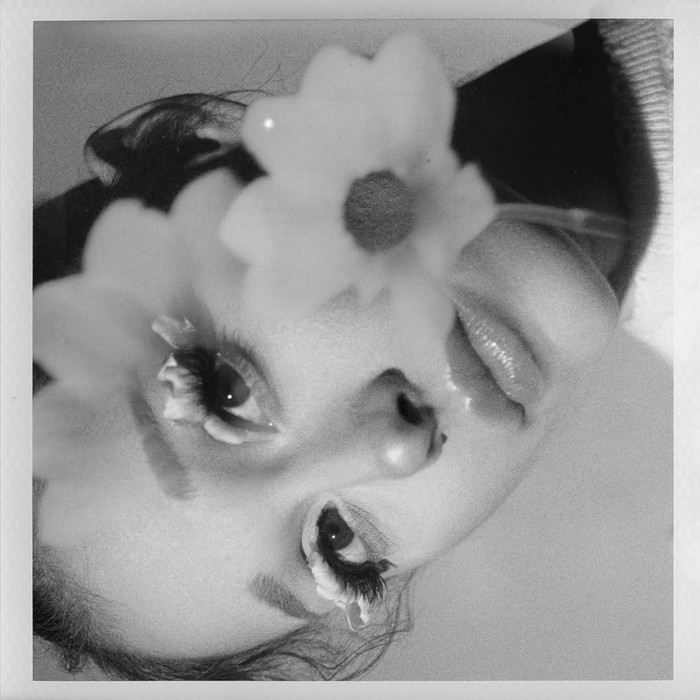 Ariana Grande hé lộ khía cạnh 'hoang dã' hơn của mình trong album mới Ảnh 2