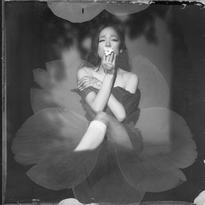 Ariana Grande hé lộ khía cạnh 'hoang dã' hơn của mình trong album mới Ảnh 3