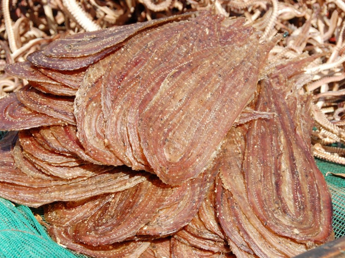 Món khô rắn ở An Giang.