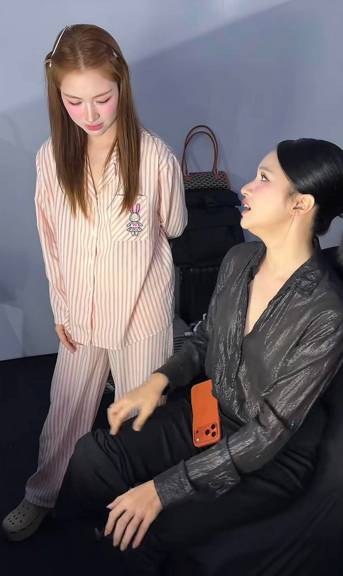 Hòa Minzy lo lắng, báo tin về Hương Giang Ảnh 2