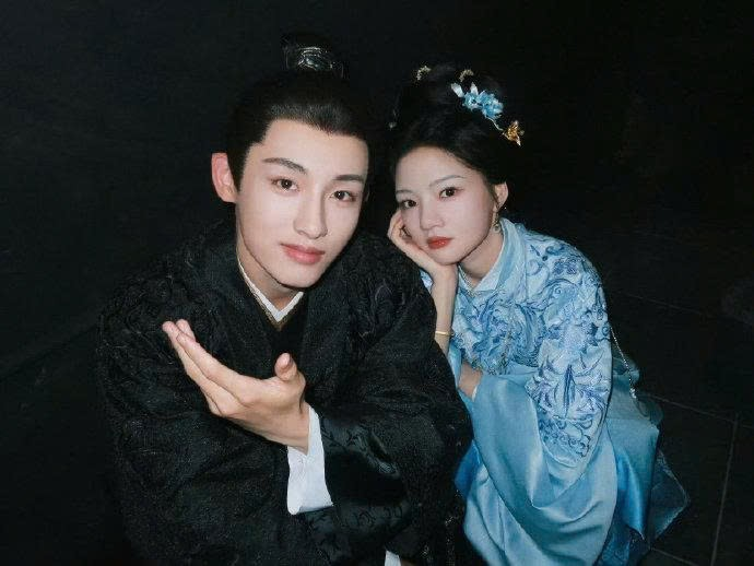 Hiệu ứng của Lương Thần Mỹ Cẩm cho thấy khán giả Hoa ngữ ngày càng chú trọng chemistry chân thật giữa diễn viên hơn là các chiêu trò quảng bá.
